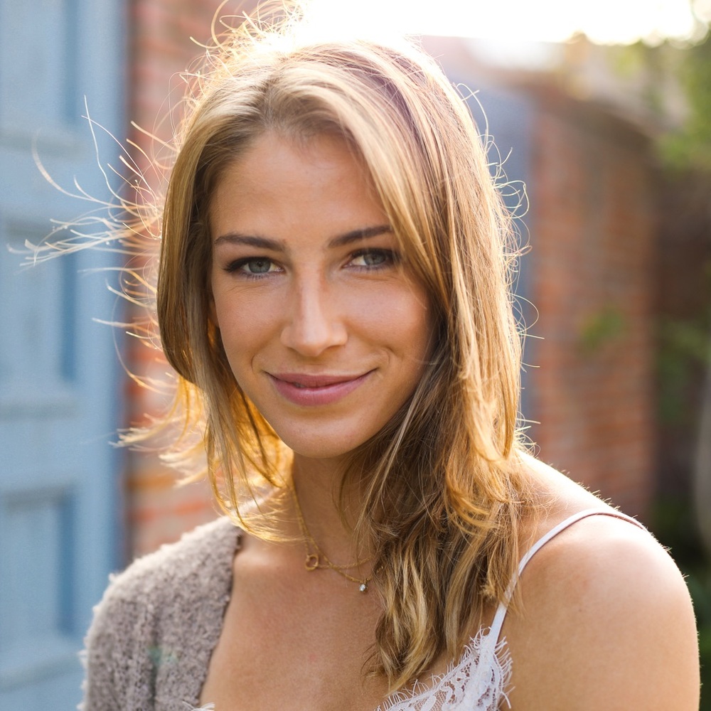 Meet your Posher, Raquel